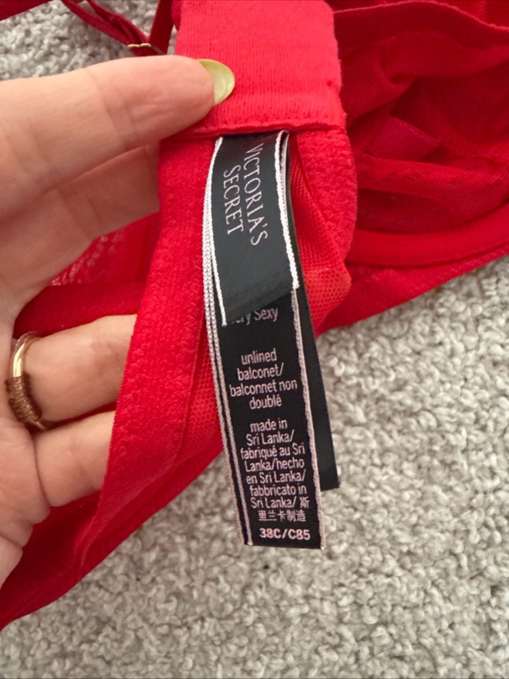 Victorias Secret Very Sexy Unlined Red Lace Balconette Bra Size 38C - Picture 4 of 4